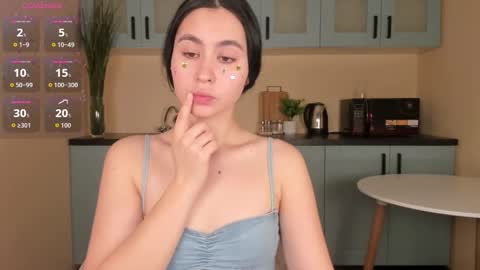 Snapshot of minniiemile chatting on March 2026 06:21:01 AM Minnie online show from March 2026 06:21:01 AM