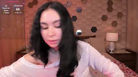 Snapshot of minniiemile chatting on March 2026 06:38:02 AM Minnie online show from March 2026 06:38:02 AM