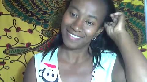 Snapshot of minouch211907 chatting on September 2025 05:56:01 AM minouch211907 online show from September 2025 05:56:01 AM