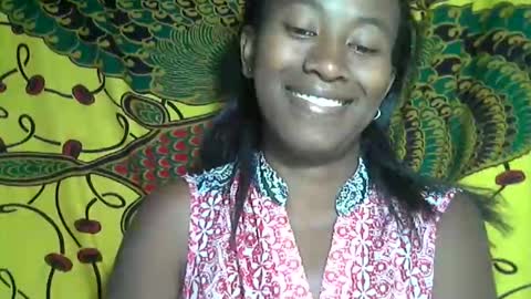 Snapshot of minouch211907 chatting on September 2025 09:52:02 PM minouch211907 online show from September 2025 09:52:02 PM