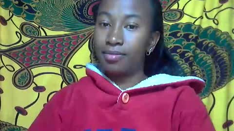 Snapshot of minouch211907 chatting on October 2025 03:13:02 AM minouch211907 online show from October 2025 03:13:02 AM