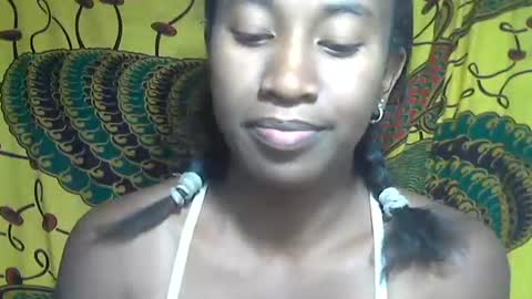 Snapshot of minouch211907 chatting on October 2025 05:35:01 PM minouch211907 online show from October 2025 05:35:01 PM