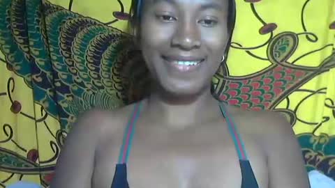 Snapshot of minouch211907 chatting on October 2025 05:25:02 PM minouch211907 online show from October 2025 05:25:02 PM