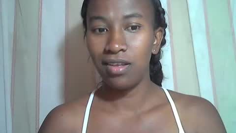 Snapshot of minouch211907 chatting on October 2025 07:42:01 AM minouch211907 online show from October 2025 07:42:01 AM
