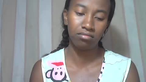 Snapshot of minouch211907 chatting on November 2025 03:38:02 AM minouch211907 online show from November 2025 03:38:02 AM