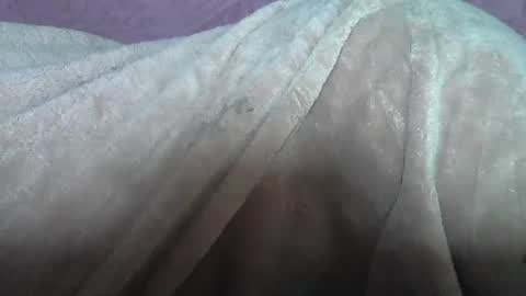 Snapshot of minouch211907 chatting on December 2025 06:28:01 PM minouch211907 online show from December 2025 06:28:01 PM