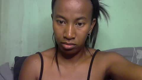 minouch211907 online show from May 2026 12:59:02 AM