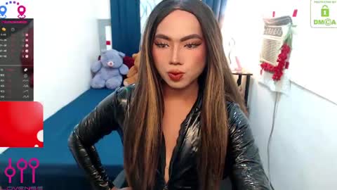 Snapshot of minty_hill chatting on August 2026 03:08:02 AM MARIANE online show from August 2026 03:08:02 AM