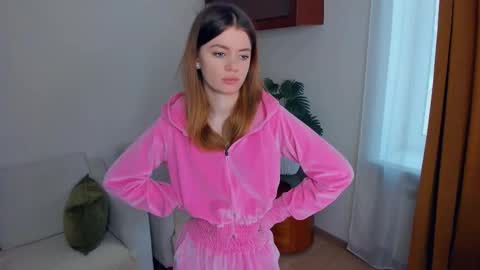 Snapshot of mintykisss chatting on January 2026 07:01:02 AM Linda online show from January 2026 07:01:02 AM