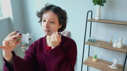 Snapshot of miola_gechi chatting on April 2026 09:01:02 AM Angelina online show from April 2026 09:01:02 AM