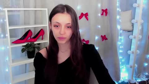 Snapshot of mipsymipson chatting on January 2025 10:32:01 AM NEXT STREAM NOVEMBER  27282930 online show from January 2025 10:32:01 AM