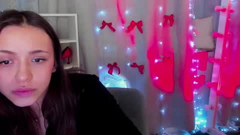 Snapshot of mipsymipson chatting on January 2025 04:38:01 PM NEXT STREAM NOVEMBER  27282930 online show from January 2025 04:38:01 PM