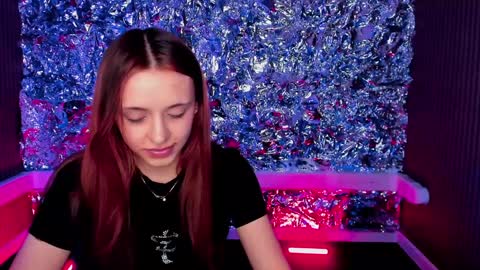 Snapshot of mipsymipson chatting on February 2025 04:24:02 PM NEXT STREAM NOVEMBER  27282930 online show from February 2025 04:24:02 PM