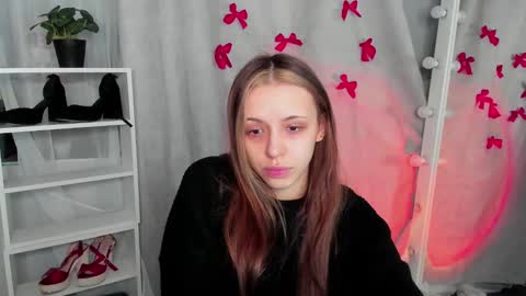 Snapshot of mipsymipson chatting on February 2025 10:05:01 AM NEXT STREAM NOVEMBER  27282930 online show from February 2025 10:05:01 AM