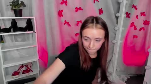 Snapshot of mipsymipson chatting on February 2025 04:16:01 PM NEXT STREAM NOVEMBER  27282930 online show from February 2025 04:16:01 PM