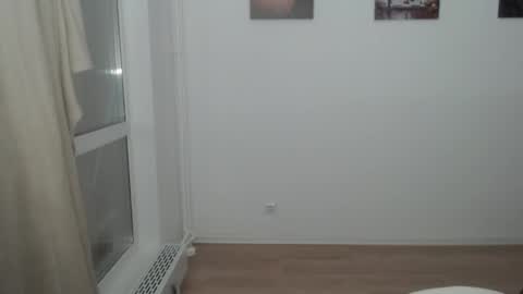 mira_g online show from February 2025 04:04:02 PM