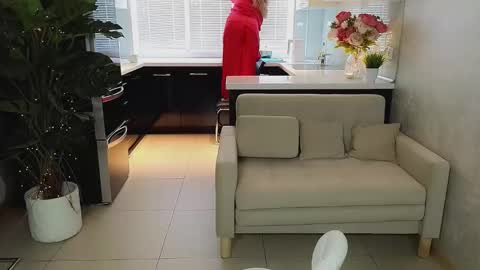 Snapshot of mira_mermayd chatting on March 2026 08:09:02 AM Mira online show from March 2026 08:09:02 AM