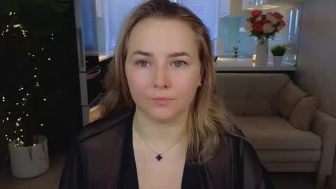 Snapshot of mira_mermayd chatting on March 2026 01:21:02 AM Mira online show from March 2026 01:21:02 AM