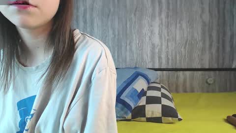 Snapshot of mira_one_ chatting on October 2025 10:34:02 AM mira_one_ online show from October 2025 10:34:02 AM