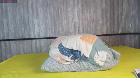 Snapshot of mira_one_ chatting on December 2025 11:26:02 AM mira_one_ online show from December 2025 11:26:02 AM