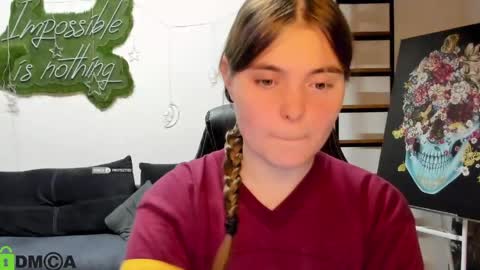 Snapshot of miraa_bloom chatting on April 2026 02:33:01 PM miraa_bloom online show from April 2026 02:33:01 PM