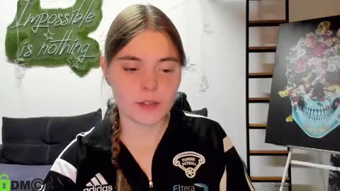 Snapshot of miraa_bloom chatting on April 2026 02:05:01 PM miraa_bloom online show from April 2026 02:05:01 PM