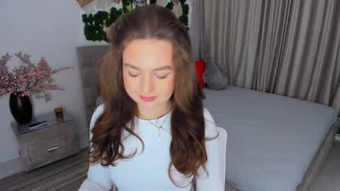 Emma online show from February 2025 04:36:01 PM