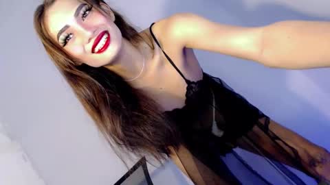 Snapshot of miraclegirl23 chatting on February 2025 09:29:01 PM Zoey online show from February 2025 09:29:01 PM