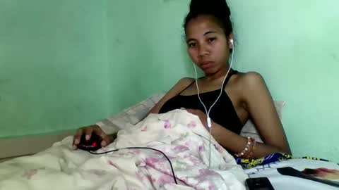 Snapshot of mirah881 chatting on September 2025 05:29:02 PM mirah881 online show from September 2025 05:29:02 PM