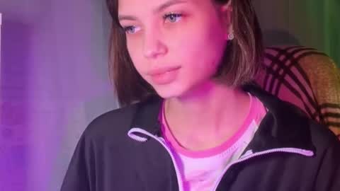 MiraLaPics online show from April 2026 06:55:02 PM