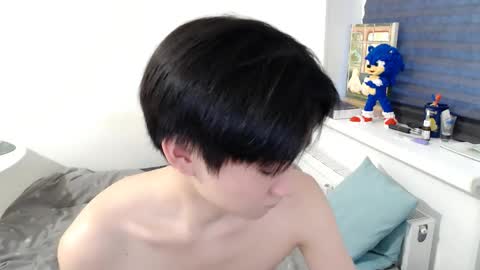 Snapshot of miram_yoo chatting on April 2026 03:26:01 AM online show from April 2026 03:26:01 AM