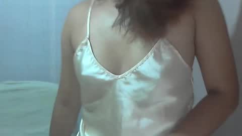 Snapshot of mirana_xxx chatting on April 2026 08:42:02 PM Im Ping online show from April 2026 08:42:02 PM