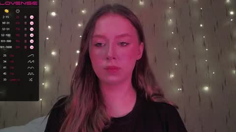 Snapshot of miranadevl chatting on December 2024 01:43:01 PM Kira online show from December 2024 01:43:01 PM