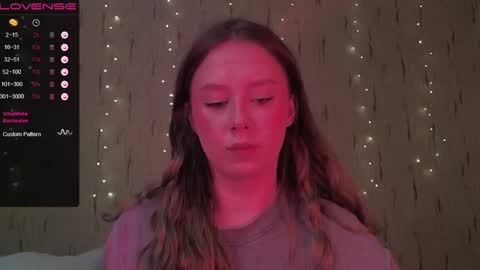 Snapshot of miranadevl chatting on December 2024 04:05:01 PM Kira online show from December 2024 04:05:01 PM