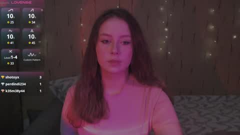 Snapshot of miranadevl chatting on January 2025 03:34:02 PM Kira online show from January 2025 03:34:02 PM