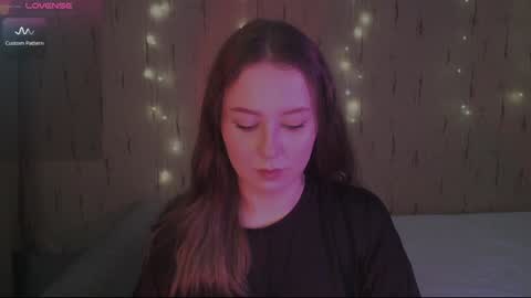 Snapshot of miranadevl chatting on February 2025 09:17:01 PM Kira online show from February 2025 09:17:01 PM