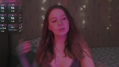 Snapshot of miranadevl chatting on February 2025 01:02:01 AM Kira online show from February 2025 01:02:01 AM