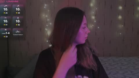 Snapshot of miranadevl chatting on February 2025 11:35:01 PM Kira online show from February 2025 11:35:01 PM