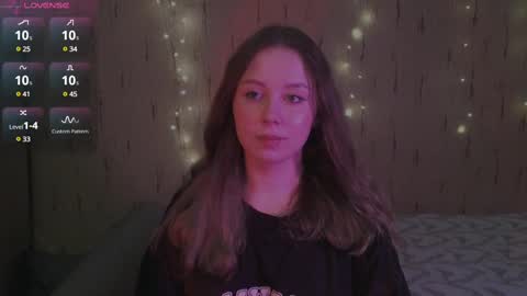 Snapshot of miranadevl chatting on February 2025 02:40:02 AM Kira online show from February 2025 02:40:02 AM