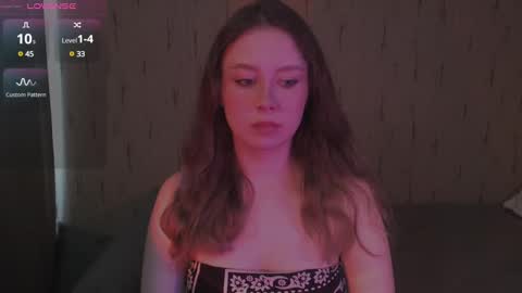 Snapshot of miranadevl chatting on March 2025 12:15:02 PM Kira online show from March 2025 12:15:02 PM