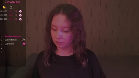 Snapshot of miranadevl chatting on September 2025 09:38:01 PM Kira online show from September 2025 09:38:01 PM