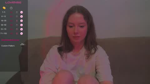 Snapshot of miranadevl chatting on October 2025 08:09:02 PM Kira online show from October 2025 08:09:02 PM