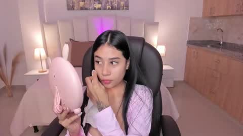 Snapshot of miranda_crawfor chatting on September 2025 12:07:01 PM miranda_crawfor online show from September 2025 12:07:01 PM