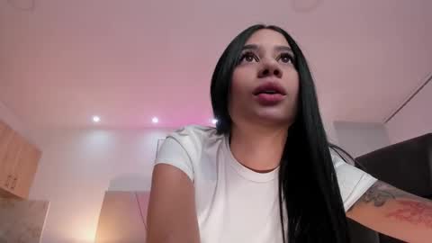 Snapshot of miranda_crawfor chatting on September 2025 12:54:01 PM miranda_crawfor online show from September 2025 12:54:01 PM