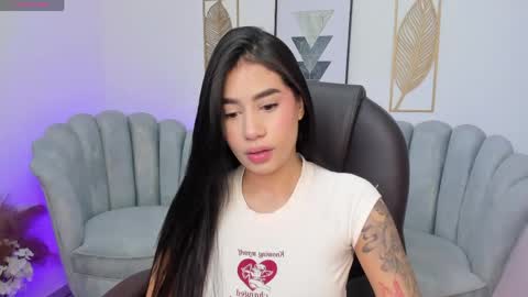 Snapshot of miranda_crawfor chatting on April 2026 03:14:02 PM miranda_crawfor online show from April 2026 03:14:02 PM