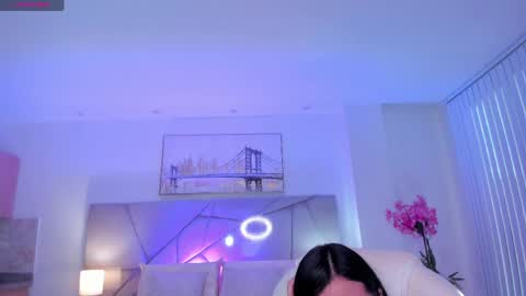 Snapshot of miranda_crawfor chatting on May 2026 11:47:01 AM miranda_crawfor online show from May 2026 11:47:01 AM