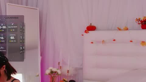 Snapshot of miranda_kery chatting on November 2025 06:59:02 AM Mira online show from November 2025 06:59:02 AM