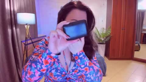 MirandaDyson online show from April 2026 06:52:02 PM