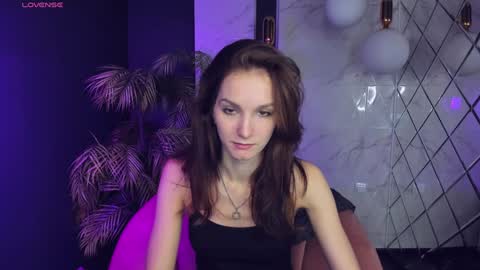 Snapshot of mirandaglow chatting on December 2024 05:48:01 AM Miranda online show from December 2024 05:48:01 AM