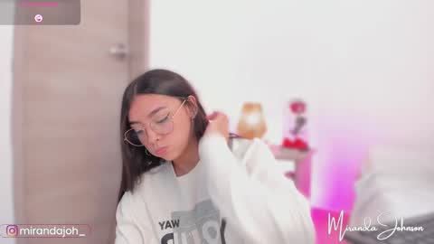 Snapshot of mirandajohnson_ chatting on October 2025 03:30:01 PM Miranda online show from October 2025 03:30:01 PM